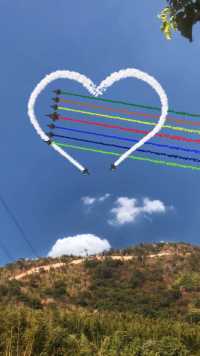 愿相爱的人长长久久，愿所求皆所愿 所盼皆所期。愿接下去听到的 都是好消息