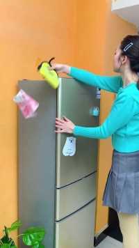 家里的冰箱顶部总是很脏，有了这个冰箱防尘罩就方便多了，防水易清洗
