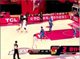 亚当斯：借掩护突分亦假亦真，潇洒送助攻防守难分身；