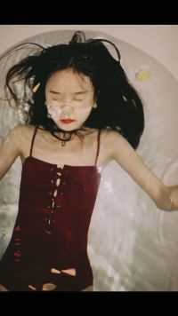 爱又不是单单几次心碎就会喊停没关系等我缝缝补补又能继续爱你