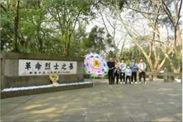 今天，又到了我们最敬佩的地方……  #清明扫墓#中国传统文化