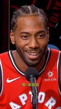 “用悲伤来掩盖那一年的悲伤”