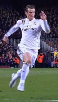 “在我这，球和人一个都别想过去😎” #巴萨 #皮克