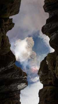 不要眨眼睛，不要错过每一秒，为了拍到火山爆发，高空视角竟然拍到蘑菇云，值了#旅行