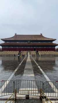 北京大暴雨 导致六百年太庙大殿龙吐水 