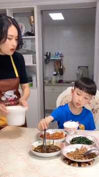 手不扶碗穷一世，这些个规矩不能丢