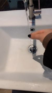 你们冬天也是这样洗手的吗？  