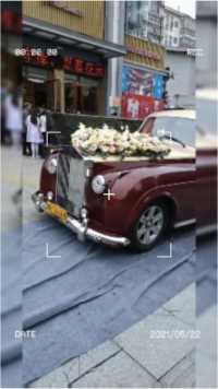 #坐标：绵阳嘉喜花园酒店🏨高大上的婚车，纯中式的婚礼！祝福今天的新人百年好合、新婚快乐！😄🙏❤️😄🌟