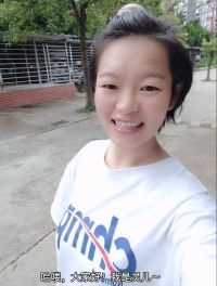 奔跑中，我们遇到大雨无法前行，不用急，不用慌！停下来，吃碗面吧～