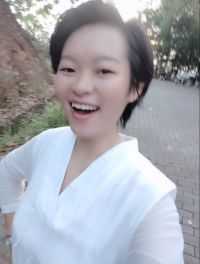 🌈早上5点起来，想看日出，结果…  你要看更远的风景，就要跋涉千里，想看更大的世界，就要更上一层！