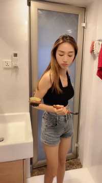 把老婆惹生气 这下有好戏看了！